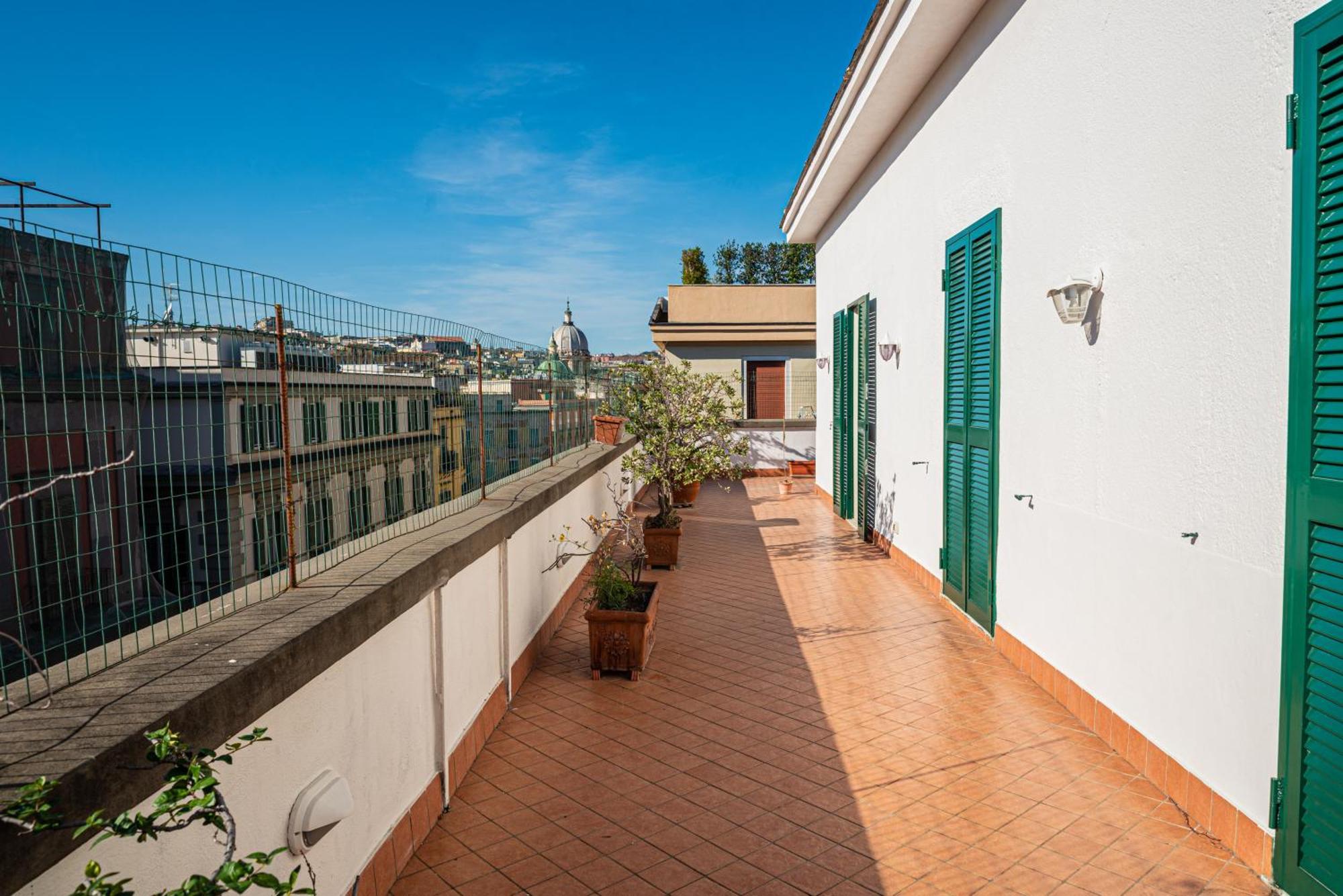 Toledo Sky Apartment Naples